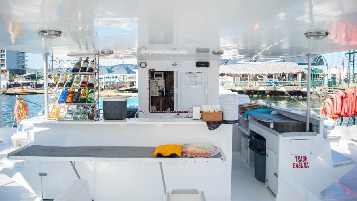 65' Luxury Catamaran